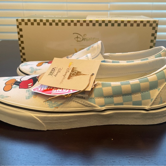 NIB! VANS Walt Disney World 50th Anniversary ~ Mickey Mouse Sneakers ~ Men's 10 - Picture 4 of 14